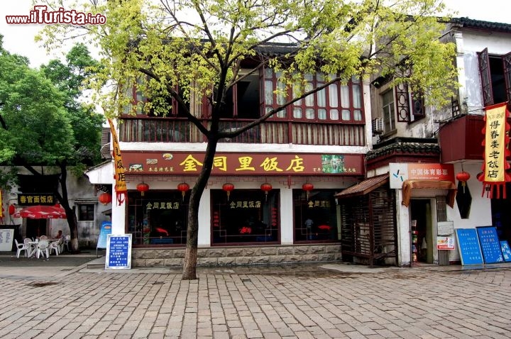 Immagine L'elegante centro della città di Tongli in Cina, chiamata anche la Venezia d'Oriente 