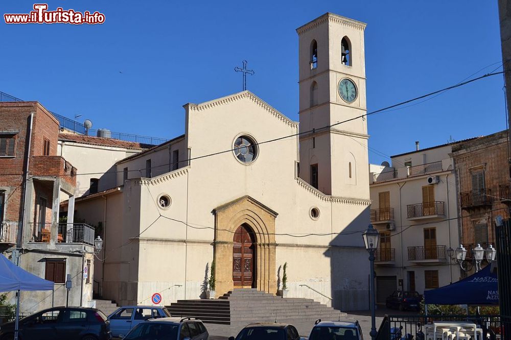 Immagine La Chiesa Madre di Lascari in Siclia - © Pubblico dominio, Wikipedia