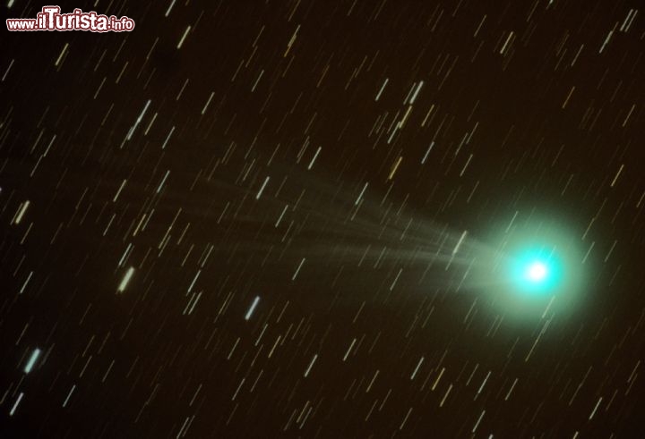 Immagine La Cometa Lovejoy C2014 Q2 visibile ad occhio occhio nudo nei cieli di Monteromano (costellazione Toro) durante il mese di gennaio 2015