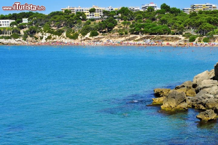 Immagine La spledida Costa Daurada, fotografata vicino a Reus in Catalogna. Ci troviamo nei pressi della località balneare di Salou - © nito / Shutterstock.com