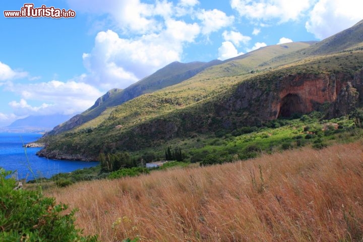 Immagine Costa occidentale della Sicilia: i paesaggi della Riserva dello Zingaro  - © Marco Cannizzaro / Shutterstock.com