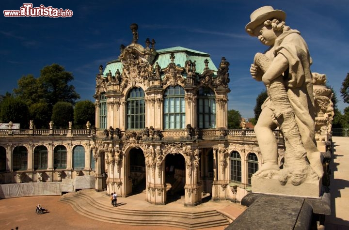 Immagine Der Dresdner Zwinger il famoso complesso architettonico di Dresda, la caitale della  Sassonia nella Germania orientale - © Radoslaw Maciejewski / Shutterstock.com