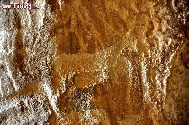 Immagine un disegno preistorico nella Djara Cave in Egitto - In collaborazione con I Viaggi di Maurizio Levi