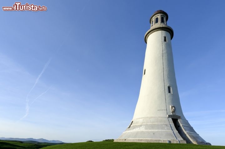 Immagine Il farodi  Morecambe Bay vicino ad Ulverston, in Inghilterra nord-occidentale - © Stephen Meese / Shutterstock.com