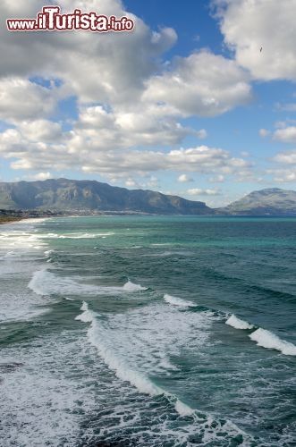 Immagine Fotografia del paesaggio costiero intorno San Vito Lo Capo, in Sicilia - © sergioboccardo / Shutterstock.com