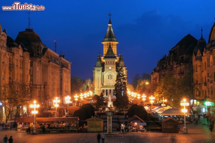 Immagine La piazza principale di Timisoara in Romania  - © Mihai-Bogdan Lazar / Shutterstock.com