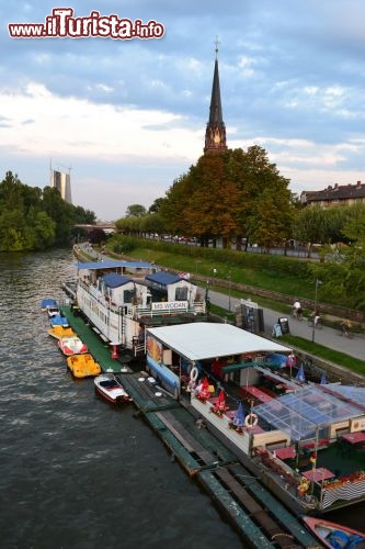 Immagine Francoforte, vista lungo le rive del fiume Meno
