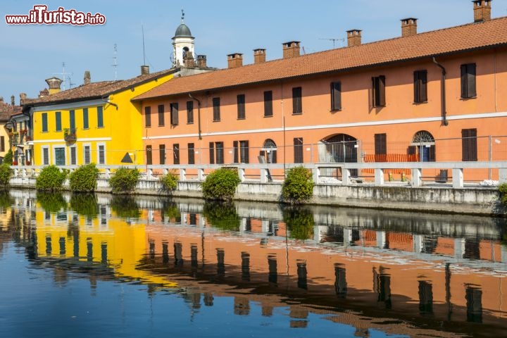 Immagine Gaggiano: il paesaggio dei navigli alle porte di Milano - © pio3 / Shutterstock.com