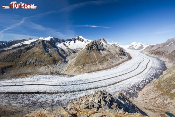 Immagine Il ghiacciaio Aletsch, patrimonio Unesco, a Briga nel Vallese (Svizzera). Con i suoi 120 km quadrati di superficie è il ghiacciaio più esteso delle Alpi.