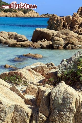 Immagine Graniti rosa vicino a Cala di Volpe in Sardegna (Costa Smeralda) - © Ana del Castillo / Shutterstock.com