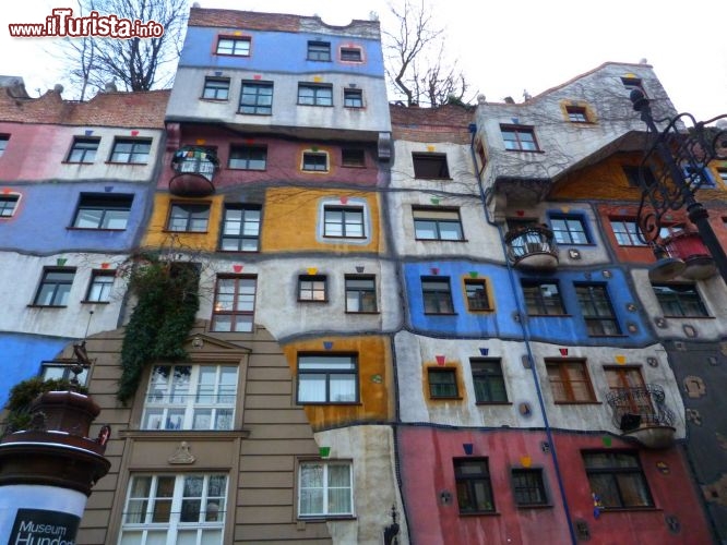 Immagine Le vivaci case di Hundertwasser, si trovano lungo la Kegelgasse a Vienna