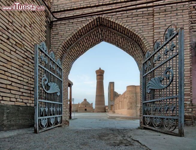 Immagine Il centro storico di Bukhara, la città della via della Seta che si trova in Uzbekistan - © liseykina / Shutterstock.com