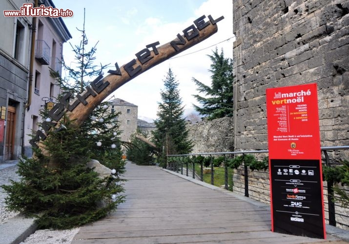 Immagine Ingresso principale del Mercatino di Natale Aosta, siamo a Porta Pretoria.