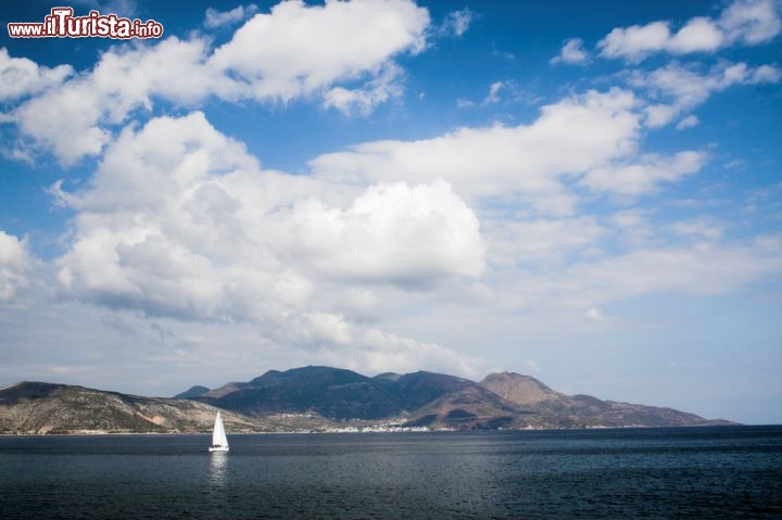Immagine Isola di Egina vicino Peloponneso:siamo nel Golfo Saronico della Grecia - © Nguyen Thai / Shutterstock.com