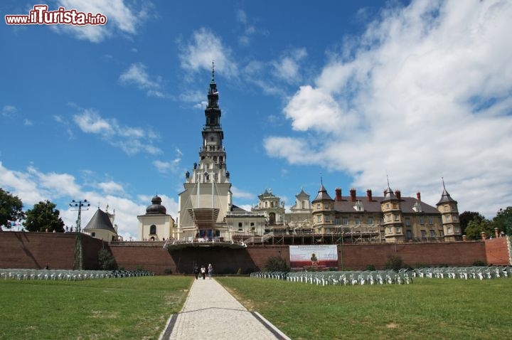 Immagine Jasna Gora Polonia dove e costudita la Madonna di Czestochowa -  © henryksawko / Shutterstock.com