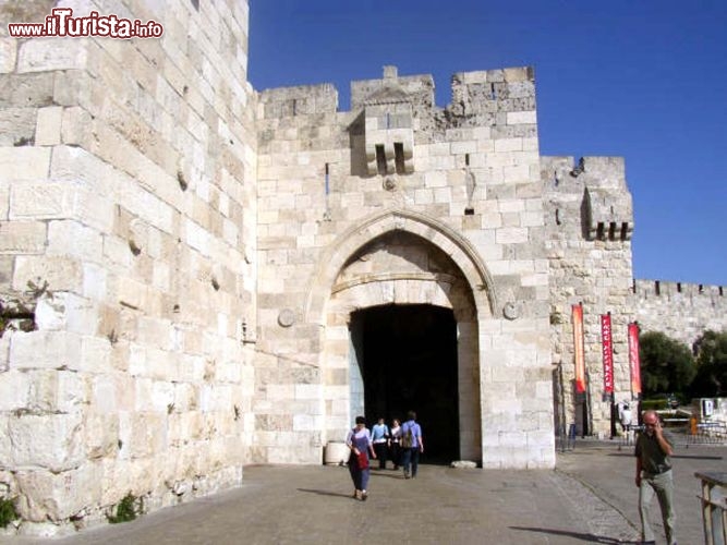 Immagine La Porta di Jaffa a Gerusalemme, Israele -  Foto di Giulio badini
