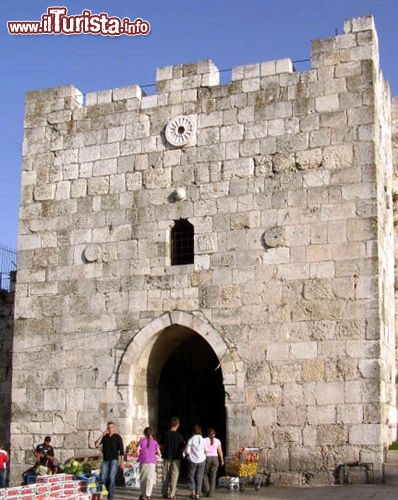Immagine La Porta di Erode nel centro di Gerusalemme -  Foto di Giulio badini