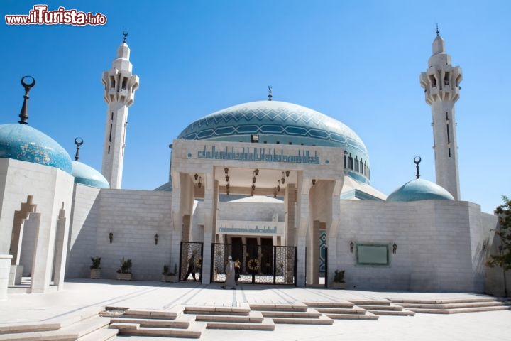 Immagine La Moschea Blu di Amman, dedicata al Re Abdullah di Giordania - © Aleksandar Todorovic / Shutterstock.com