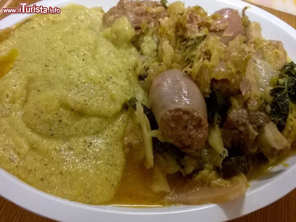 Immagine La Sagra della Pulentada a Comazzo: Sapori d'Autunno