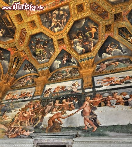 Immagine La Sala di Amore e Psiche nel Palazzo Te di Mantova (Lombardia) - © Enrico Montanari / ilturista.info