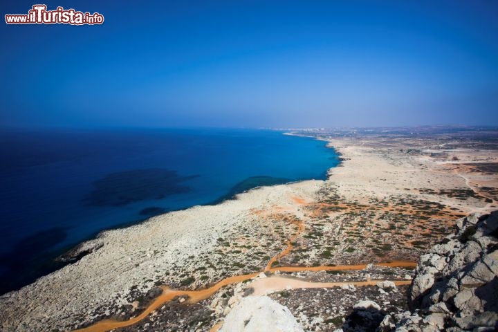 Immagine La costa di Capo Greco nei pressi di Ayia Napa a Cipro - © Denis Babenko / Shutterstock.com