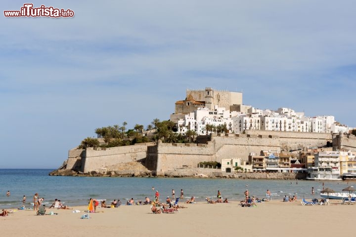 Immagine La penisola di Peniscola nella Comunità Valenciana della Spagna - © Massimiliano Pieraccini / Shutterstock.com