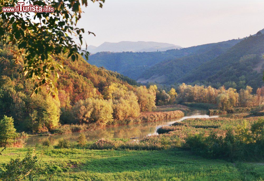 Immagine Il Lago di Quarto in Emilia Romagna, lungo la valle del Savio a sud di Sarsina - © Andrea.andreani - CC BY-SA 4.0, Wikipedia