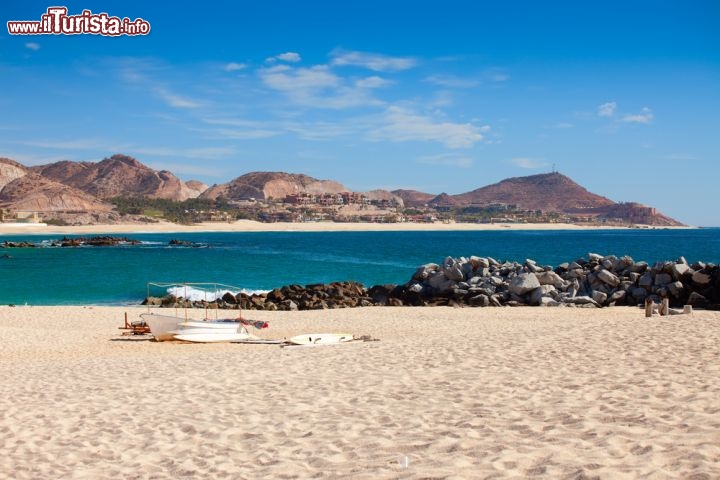 Immagine Los Cabos Beach, la bella spiaggia vicino a Cabo San Lucas, Baja California (Messico) - © Ruth Peterkin/ Shutterstock.com