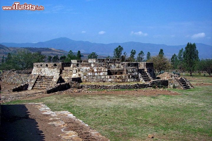 Immagine Le rovine di Los Toriles si trovano nei pressi di Ixtlan, stato di Nayarit, in Messico - © By Christian Frausto Bernal (Flick.com) [CC BY-SA 2.0], via Wikimedia Commons