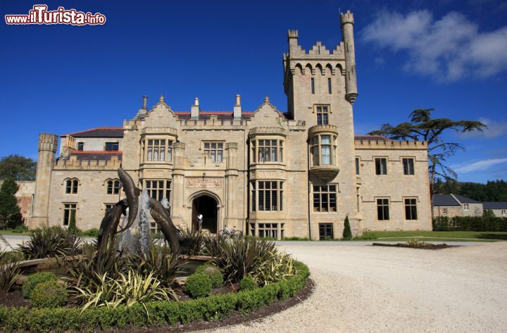 Immagine Il Lough Eske Castle a Donegan in Irlanda