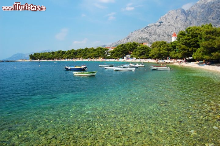 Immagine Il Mare cristallino della Riviera Makarska in Dalmazia. Siamo in Croazia, appena a sud della città di Split (Spalato)  - © Pawel Kazmierczak / Shutterstock.com