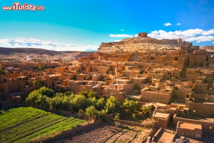 Immagine Sud est del Marocco: il celebre villaggio di Ait Benhaddou si trova non lontano dalla città di Ouarzazate - © Matej Kastelic / Shutterstock.com