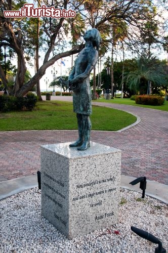 Immagine Memoriale olocausto Aruba caraibi - © PlusONE / Shutterstock.com