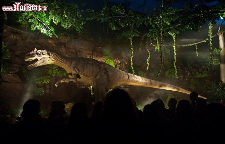 Immagine i Dinosauri in versione enimatronics, sono una delle ultime attrazioni del parco di Miragica in Puglia, e garantiscono un divertimento a tutta la famiglia, lasciando senza fiato i bambini più piccoli.