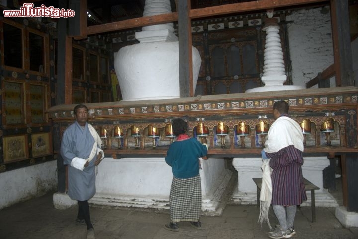 Immagine Il Monastero di Kyichu Lhakhang a Pa, nel Bhutan - © Attila JANDI / Shutterstock.com