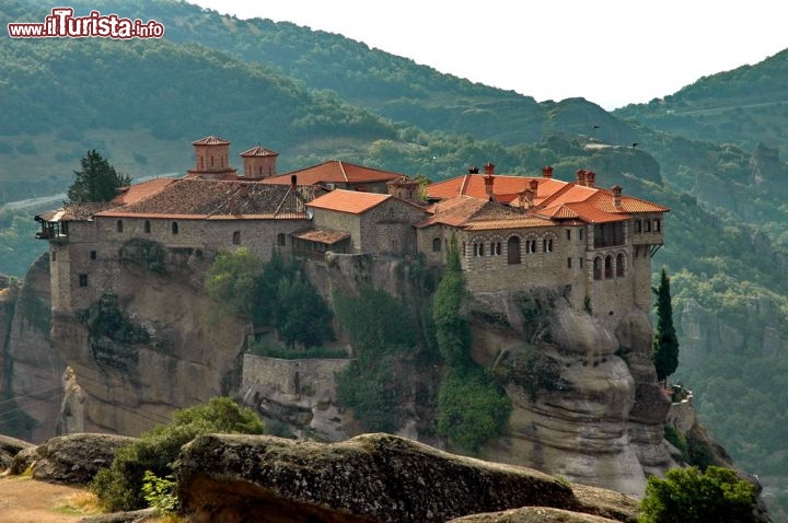 Immagine Il Monastero di Varlaam il secondo a Meteora per dimensioni, uno dei più spettacolari della Grecia - © Diletta Mercatali