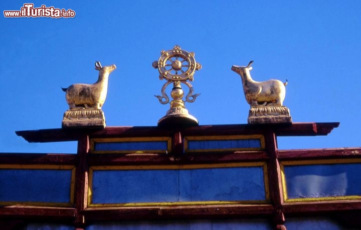 Immagine Mongolia insegna lamaista tempio - Foto di Giulio Badini / I Viaggi di Maurizio Levi