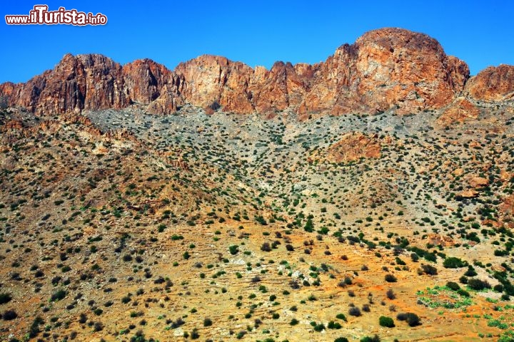 Immagine Montagne dell'Anti Atlante vicino a Tafraoute in Marocco, superano i 2500 metri di altitudine - © Mikadun / Shutterstock.com