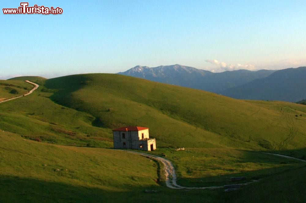 Immagine Paesaggio montano nei dintorni di Frosolone in molise - © FuturoMolise.net - CC BY 2.0, Wikipedia