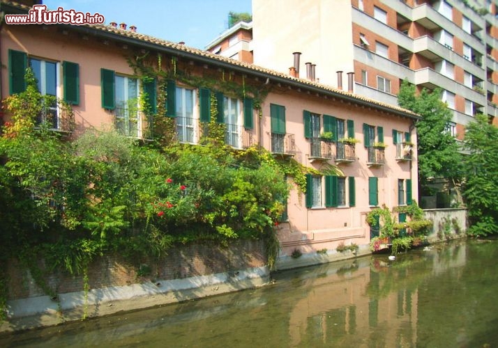 Immagine Naviglio Martesana a Milano, a Cassina de Pomm - © Friedrichstrasse - Wikimedia Commons.