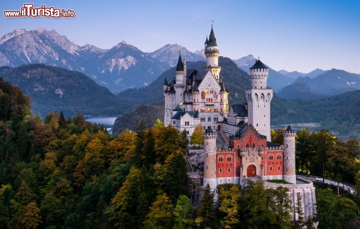 Immagine Neuschwanstein, il magico castello Baviera che ha ispirato Walt Disney 256420444