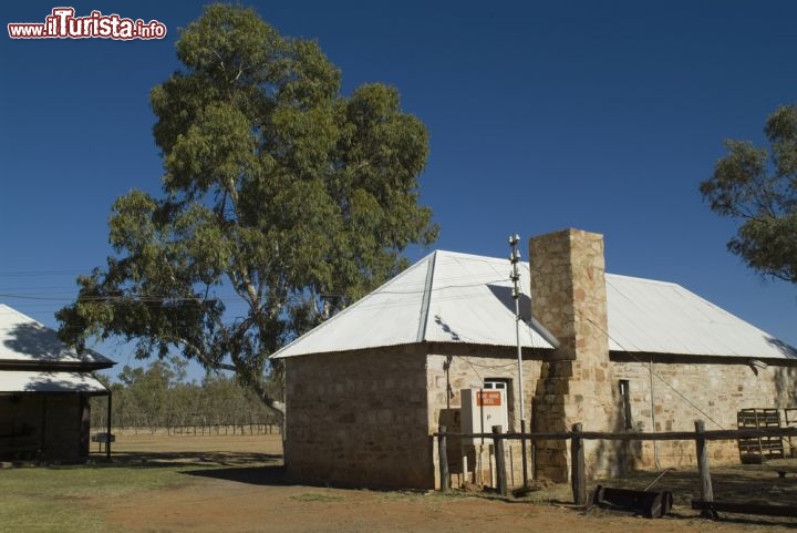 Immagine Old telegraph station - La stazione del vecchio telegrafo ad Alice Springs in Australia - © fritz16 / Shutterstock.com