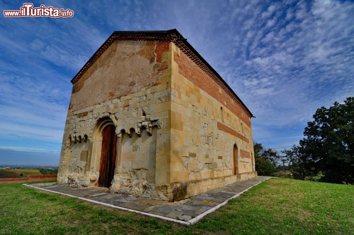 Immagine Oratorio di San Michele Arcangelo, la pieve romanica nella periferia di Castelvetro di Modena