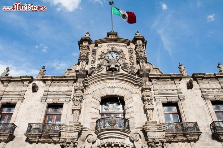 Immagine Palazzo del Governo: conosciuto anche come "Palacio de Medrano", è stato edificato a partire dal XVII secolo, ma un forte terremoto nel 1750 lo fece crollare e la sua costruzione dovette ricominciare dal principio. Fu terminato solo verso la fine del XIX secolo - © NCG / Shutterstock.com