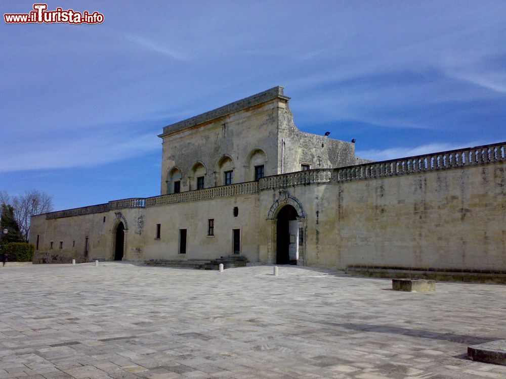 Immagine Il Palazzo Marchesale uno dei simboli di Botrugno in Salento, provincia di Lecce - © Lupiae, CC BY-SA 3.0, Wikipedia