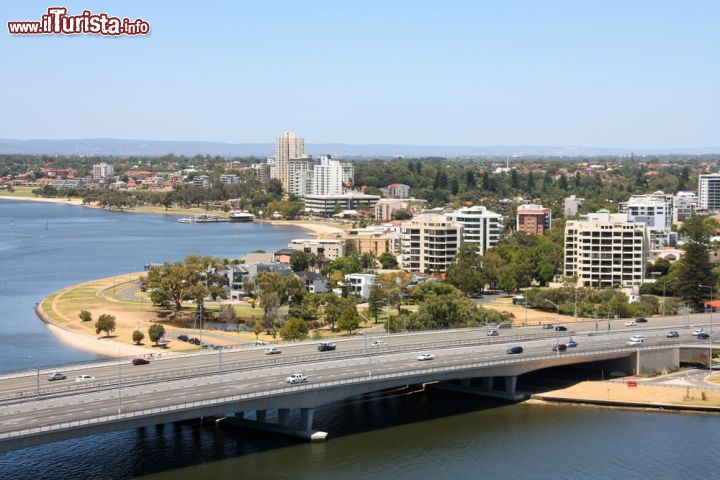 Immagine Scorcio panoramico della parte sud di Perth, Western Australia. 46740280