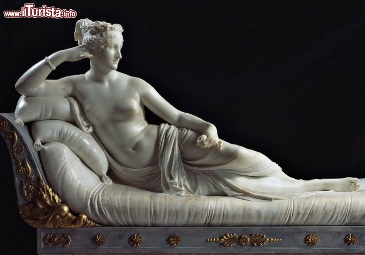 Immagine La seducente Paolina Bonaparte, scolpita dal Canova, si trova a Galleria Borghese a Roma - © irisphoto1 / Shutterstock.com