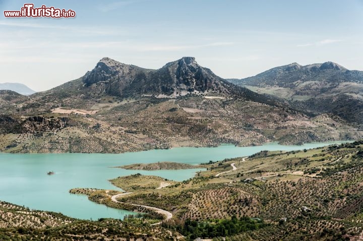Immagine Parco Naturale Sierra de Grazalema a Zahara della Sierra in Andalusia (Spagna) - © Cornfield / Shutterstock.com