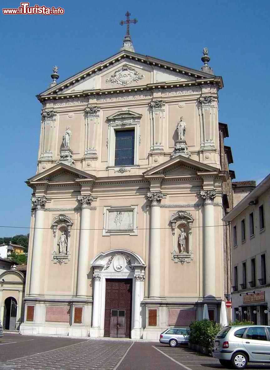Immagine La chiesa Parrocchiale di San Giovanni Battista a Carpenedolo - © Alepiova - Wikipedia