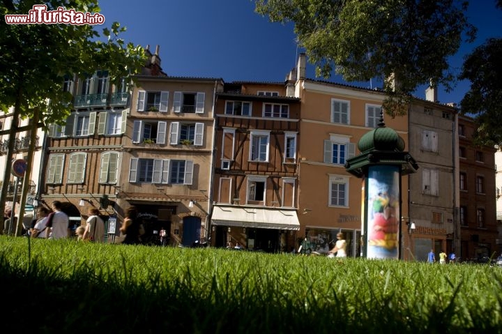 Immagine Piazza St Georges a Tolosa - © Ville de Toulouse - Patrice NIN / Julien Dromas